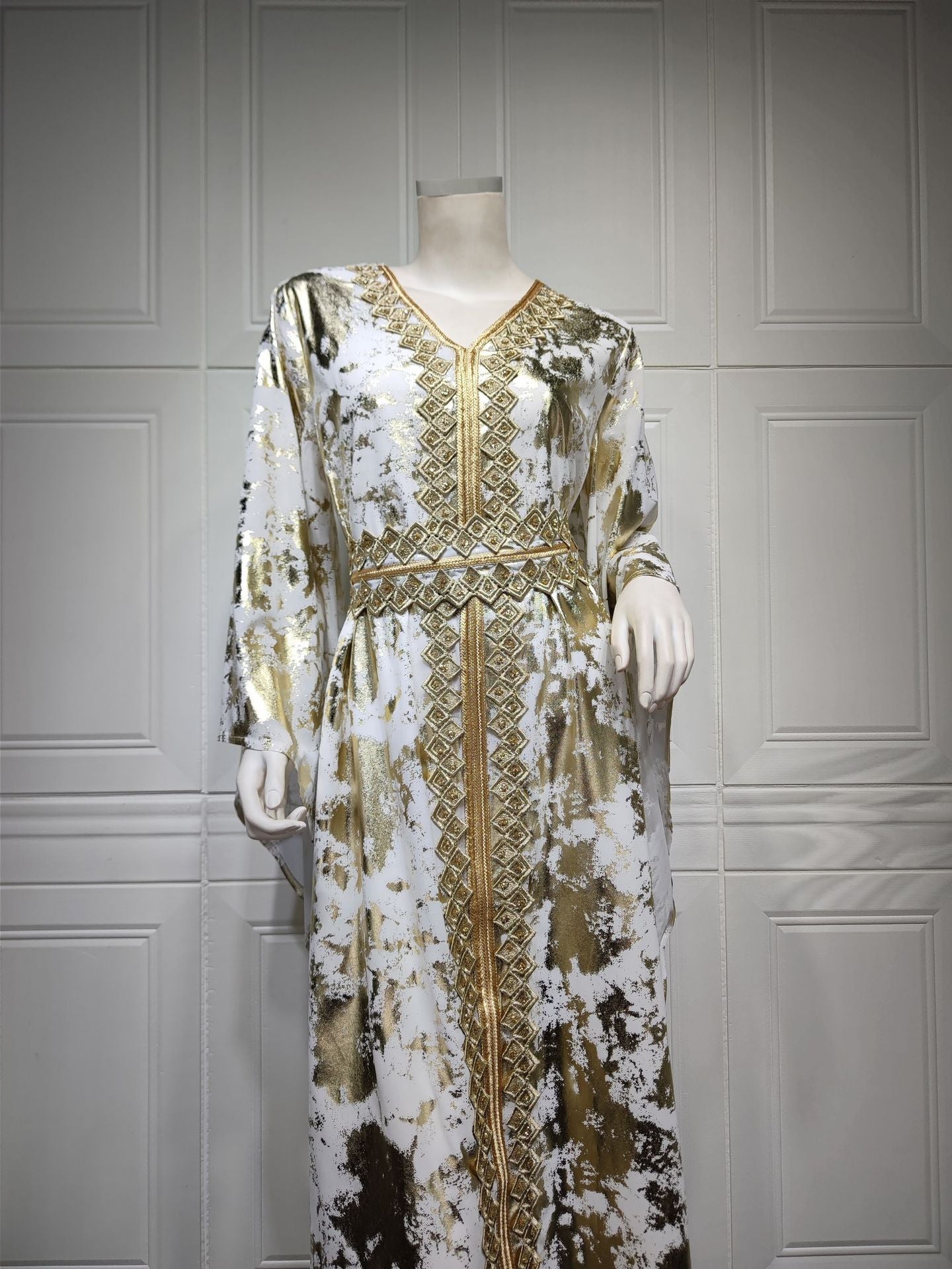 Muslim Chiffon Bronzing Robe Containing Belt Dress